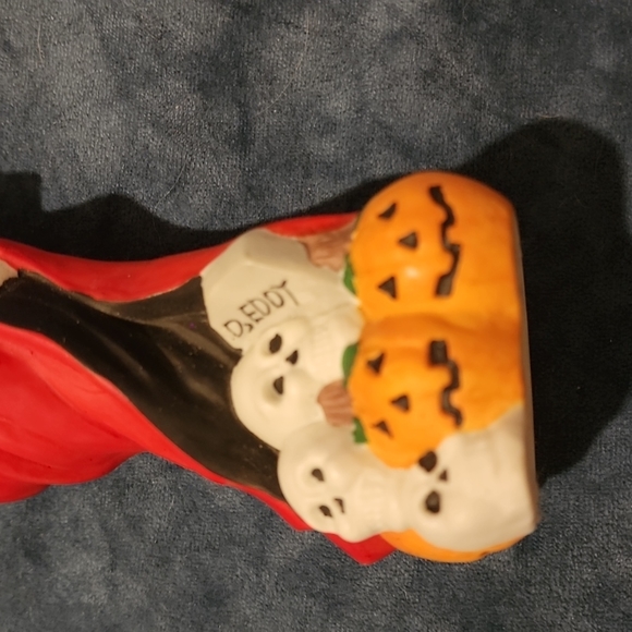 Brinn's Vampire Dracula Candleholder - Picture 3 of 5